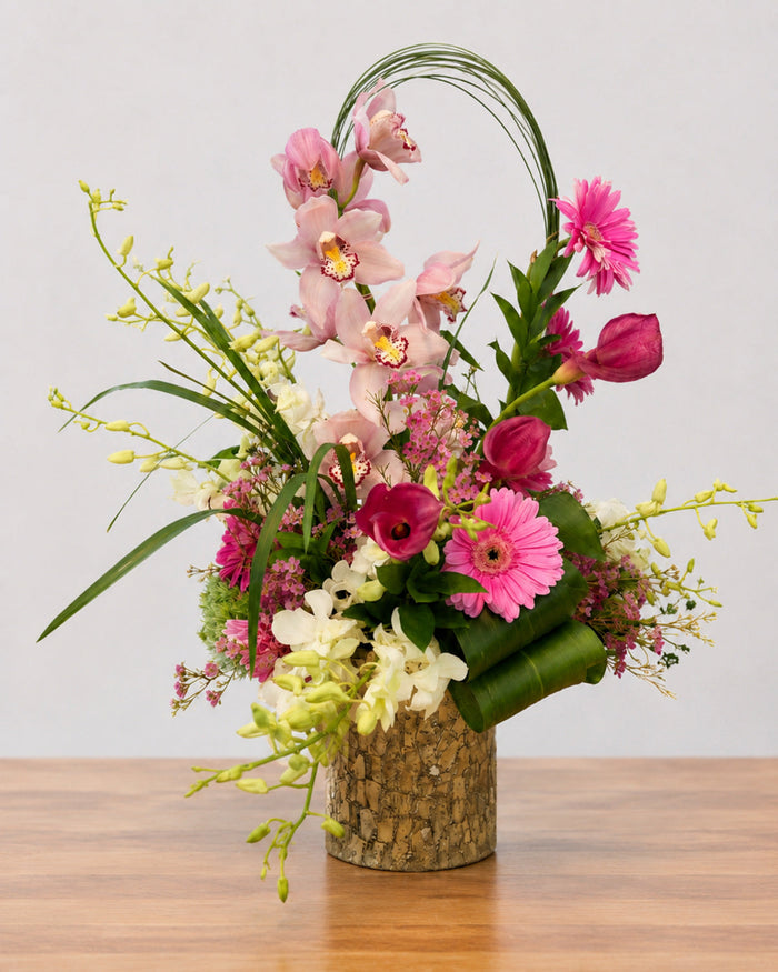 Fuchsia Atelier floral arrangement by Pardes Floral