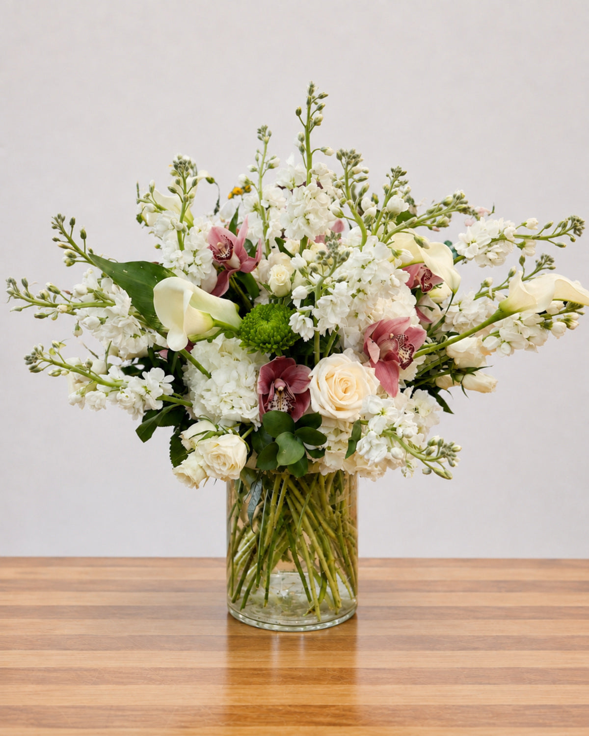 Maison Blanc floral arrangement by Pardes Floral
