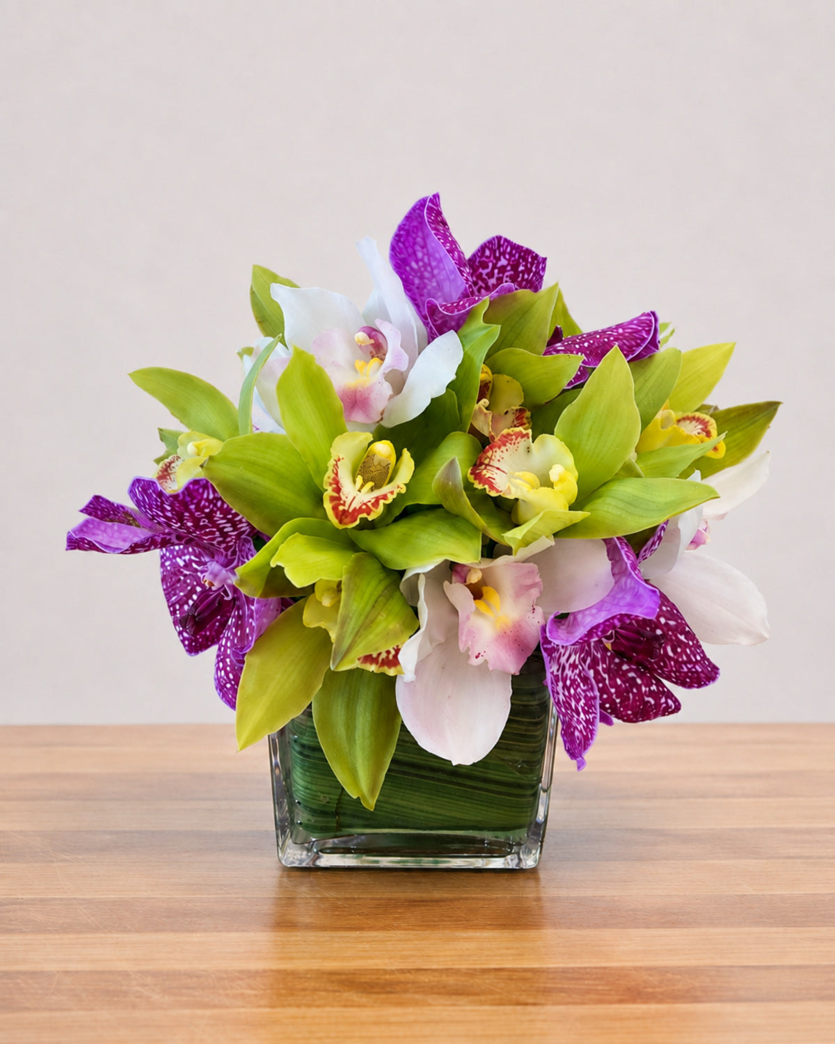 Orchid Émeraude floral arrangement by Pardes Floral