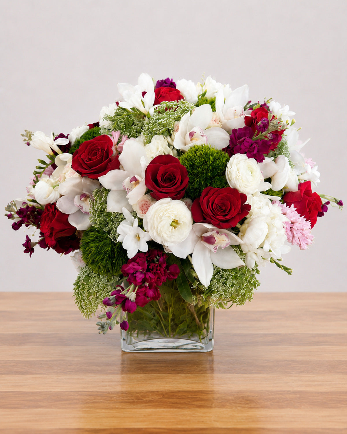 Scarlet Pearl floral arrangement by Pardes Floral